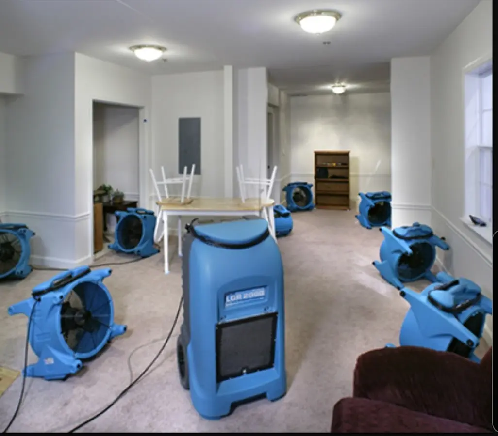 Air movers and dehumidifier setup for Water Extraction & Removal in Lyman